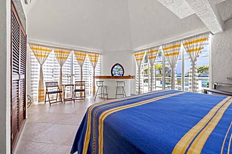 King Suite with Ocean View