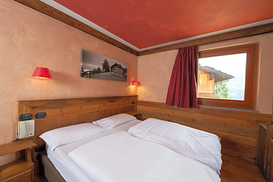 Foto 1 dari 10 — 1 Double Bed or 2 Beds
