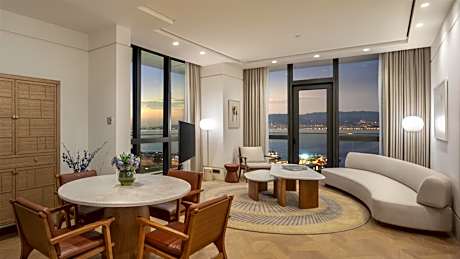 Grand Suite with Balcony