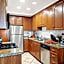 Beverly Hills 2 bed 2 bath Penthouse with Den and Parking 414