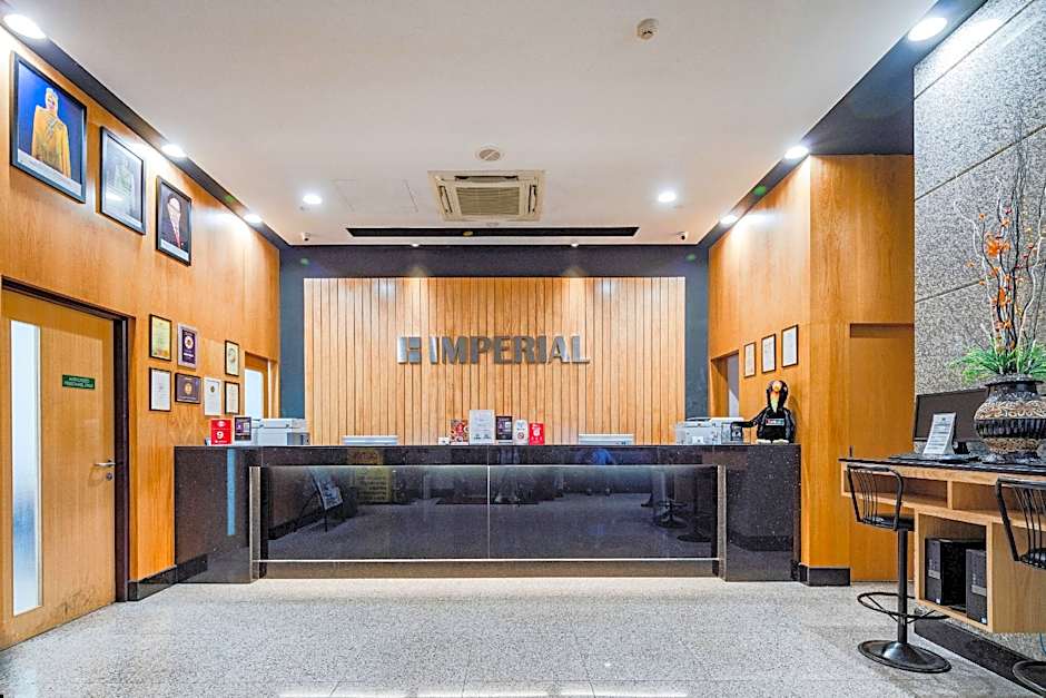 Imperial Riverbank Hotel