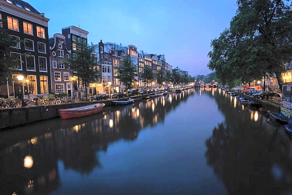 Canal View B&B Amsterdam