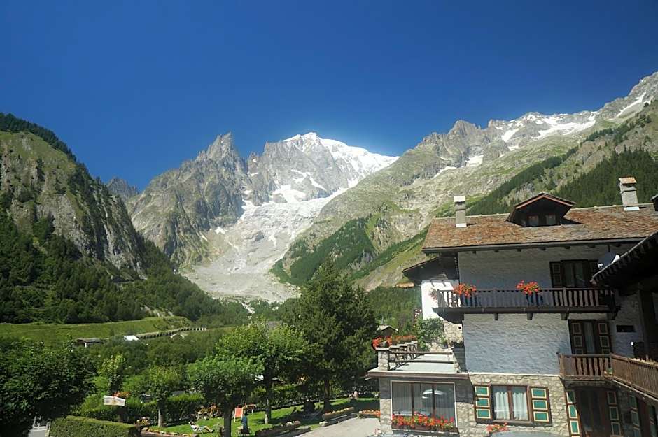 Hotel Aiguille Noire
