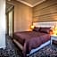 Premier Old Gates Hotel