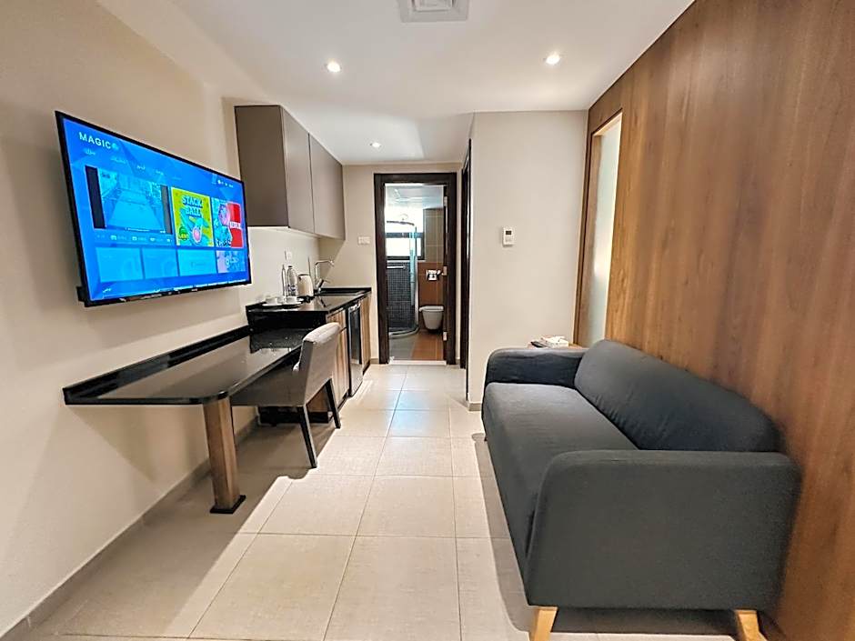 Celino Hotel
