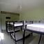 Paradise Hostel e Flats