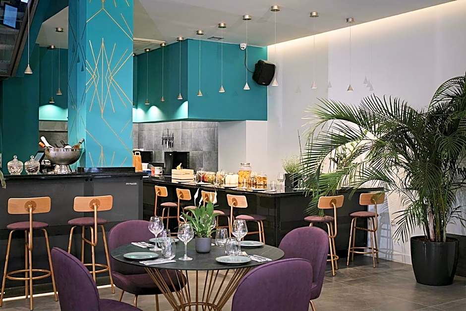 The Gem Society Hotel