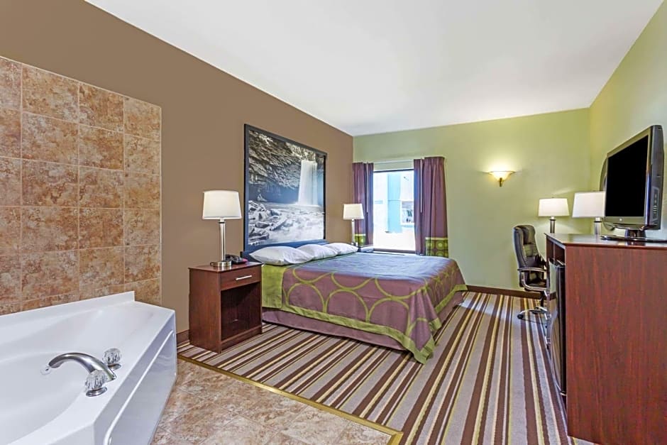 Super 8 by Wyndham Hull Street Midlothian Richmond Area