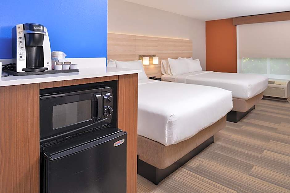 Holiday Inn Express Hotel and Suites Cincinnati - Mason By IHG