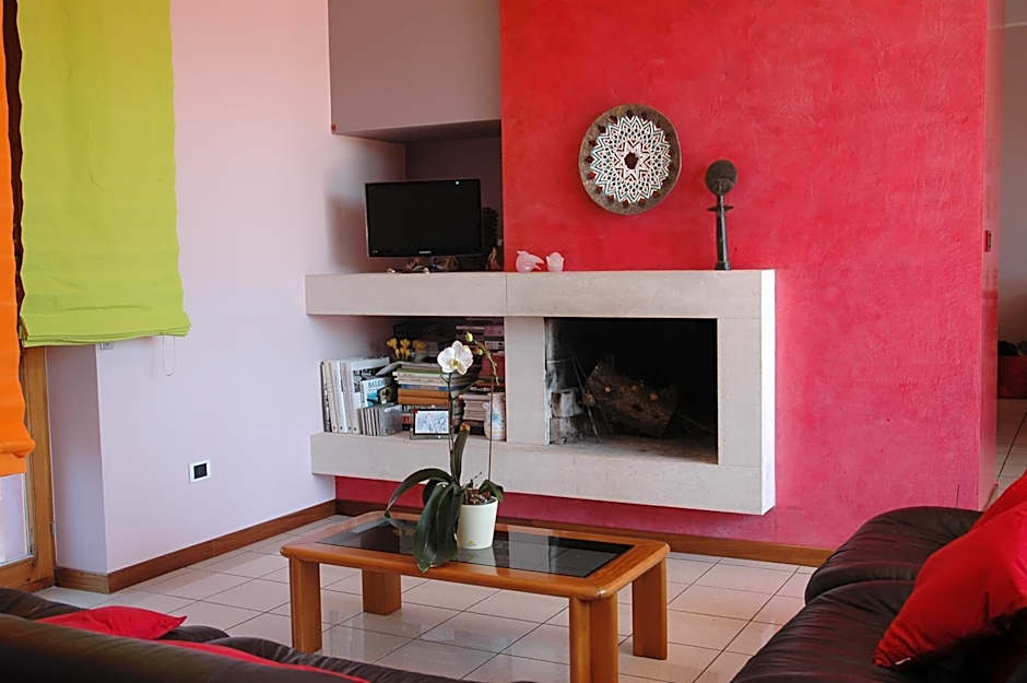Liana Guest House