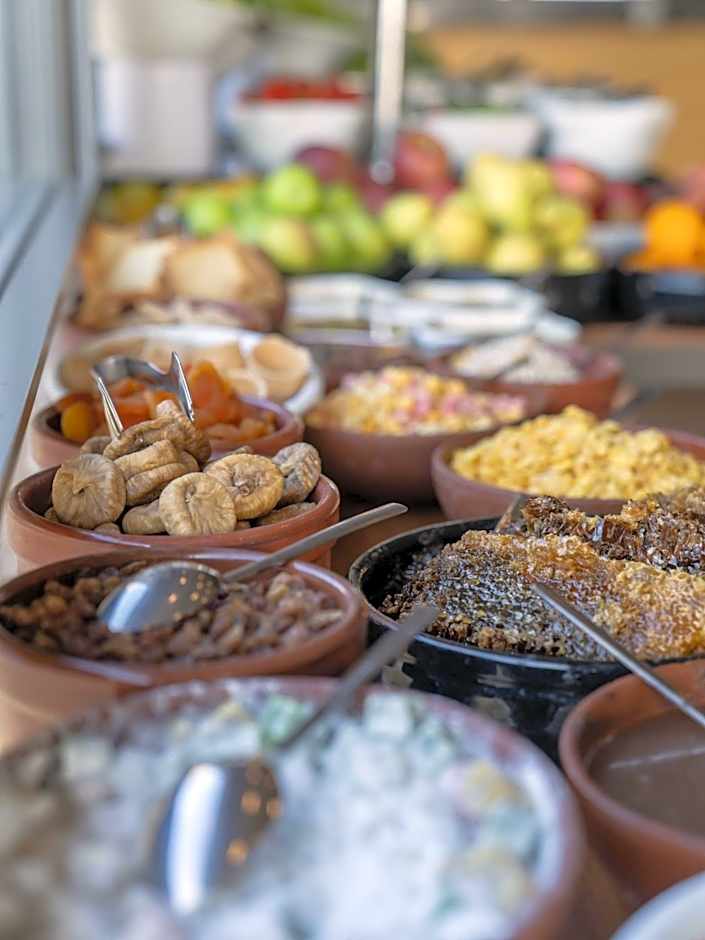 Laren Sea Side Hotel Spa