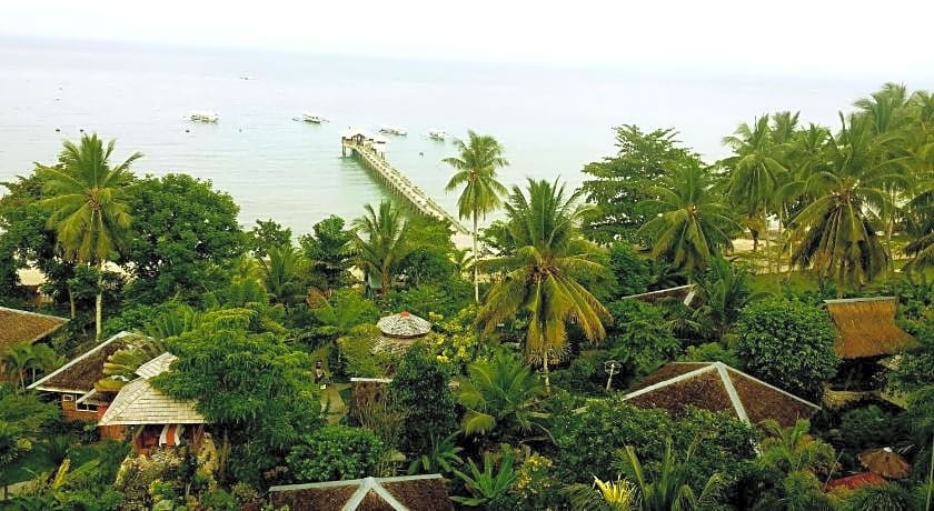 Hof Gorei Beach Resort