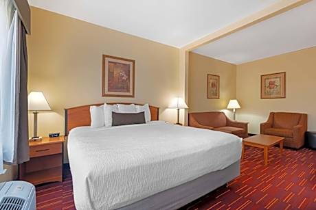 King Suite with Sofa Bed - Non-Smoking