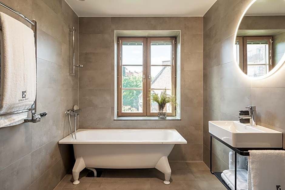 Live and Stay Ekmanska