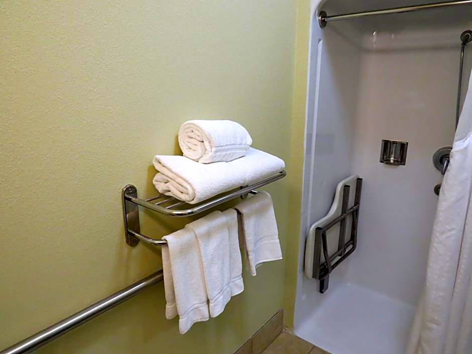 Holiday Inn Express Hotel & Suites Pampa By IHG