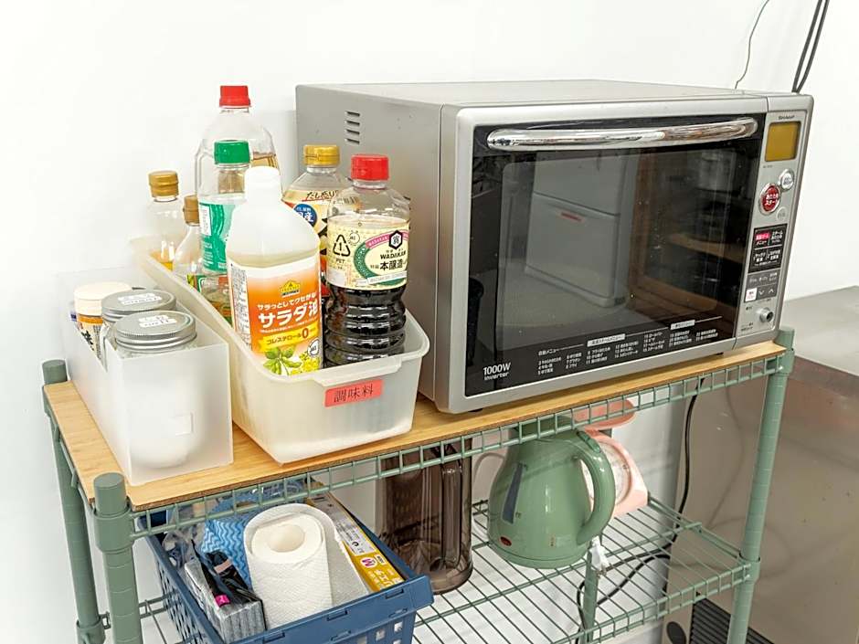 Hütte Jil Shirakabako at 1,400m