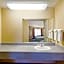 Days Inn by Wyndham Fontana / Rialto