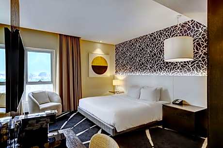 Two-Bedroom Suite with Lounge Access