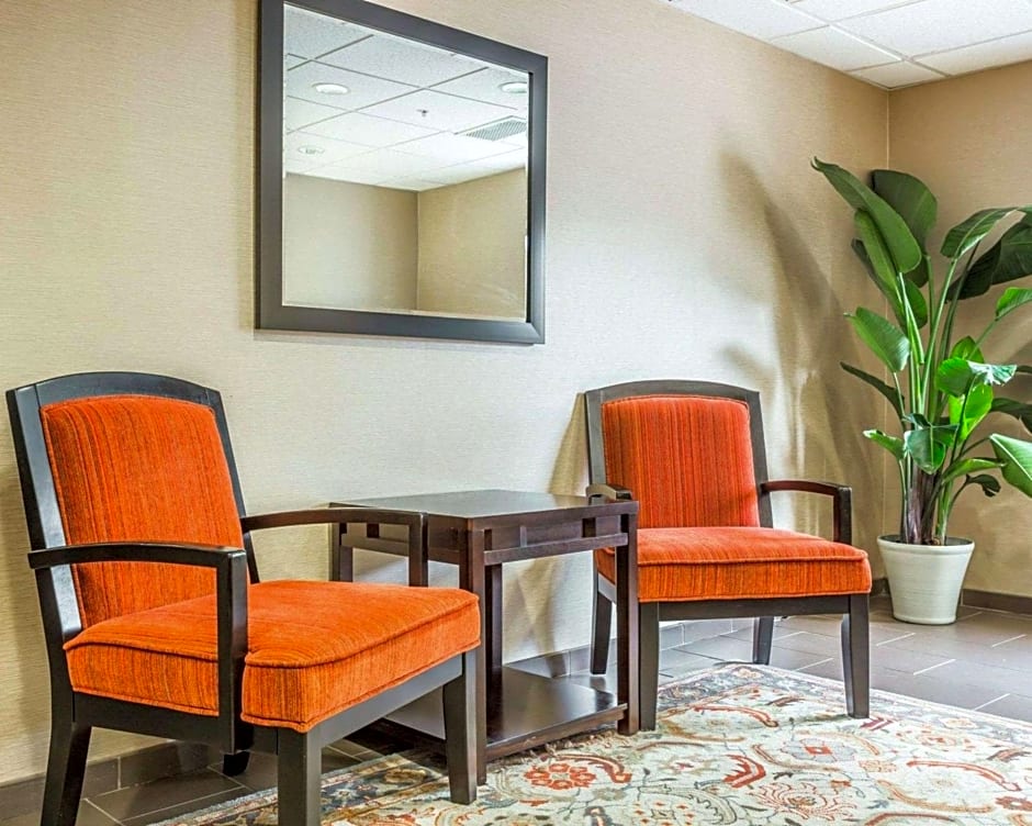Comfort Suites At Isle Of Palms Connector