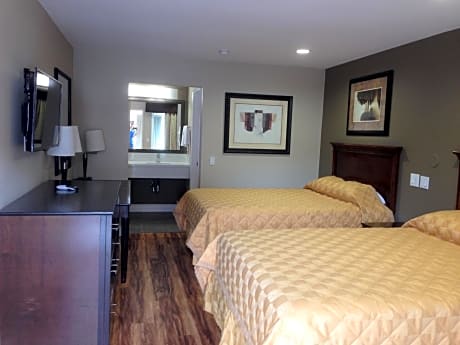 Queen Room with Two Queen Beds