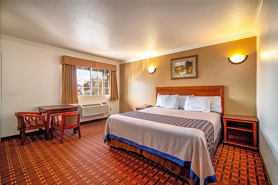 Regency Inn & Suites Downey