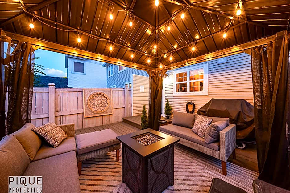 Nordic Spa Retreat - Hot Tub - King Bed- Firepit - BBQ!