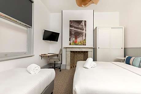 Triple Room with Shared Bathroom