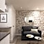 16 Studio Apartment-Hotel in Little Italy by Den Stays