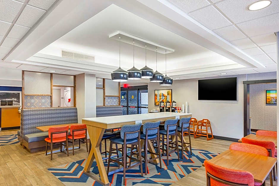 Hampton Inn By Hilton Mebane