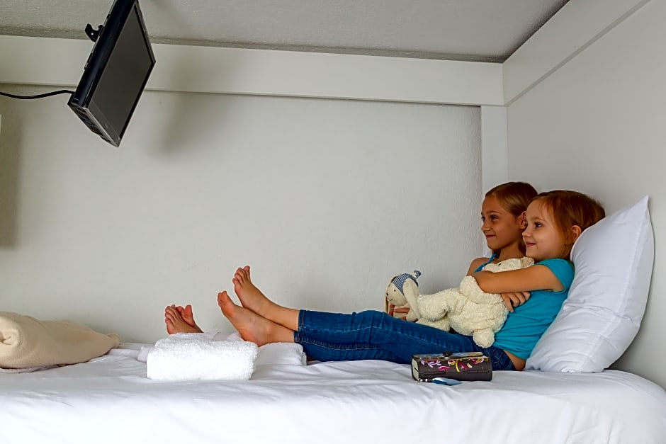 Treehouse Studio Hotel