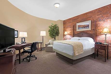1 Queen Bed, Non-Smoking