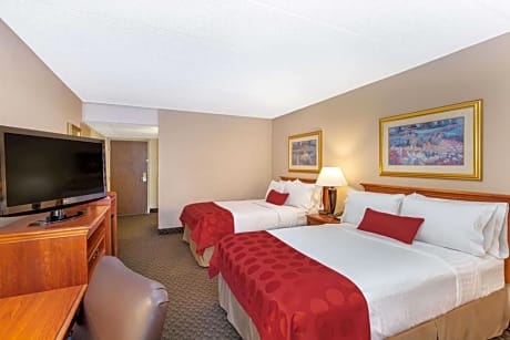 2 Double Beds, Pool View, Second Floor, Non-Smoking