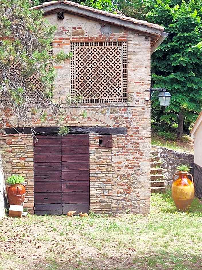 Fonte Degna - Alloggio e Sito Storico