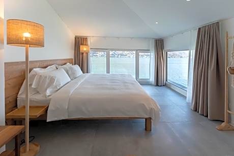 Double Room with Lake View