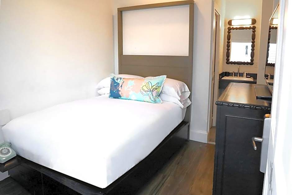 Fitch Lodge - Key West Historic Inns