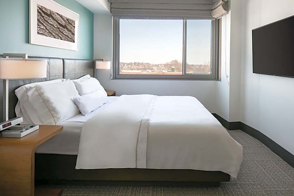 Element Omaha Midtown Crossing