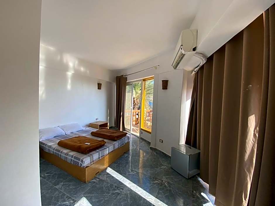 Lidia Dahab Hotel and Restaurant