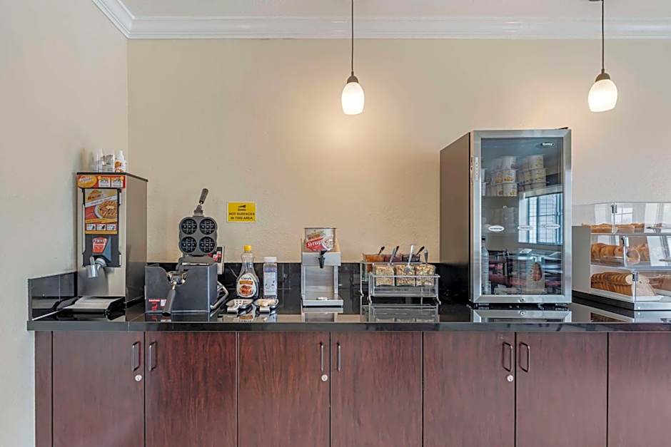 Best Western Salinas Monterey Hotel