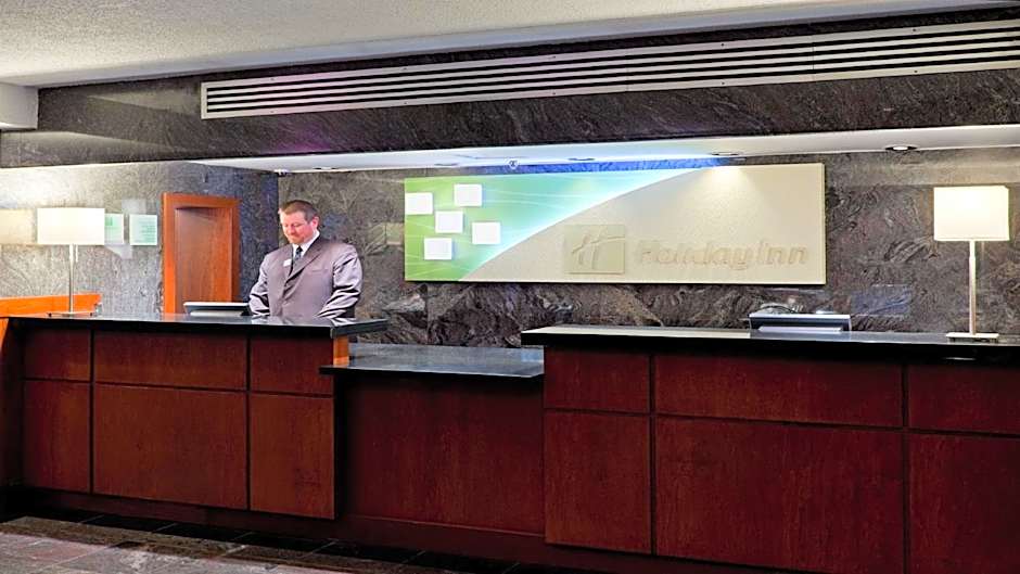 Holiday Inn Oakville Centre By IHG