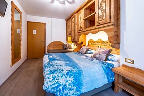 Triple Room with Balcony