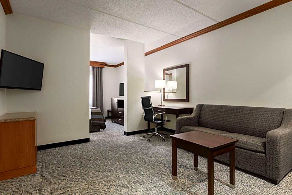 Wingate by Wyndham Fletcher at Asheville Airport