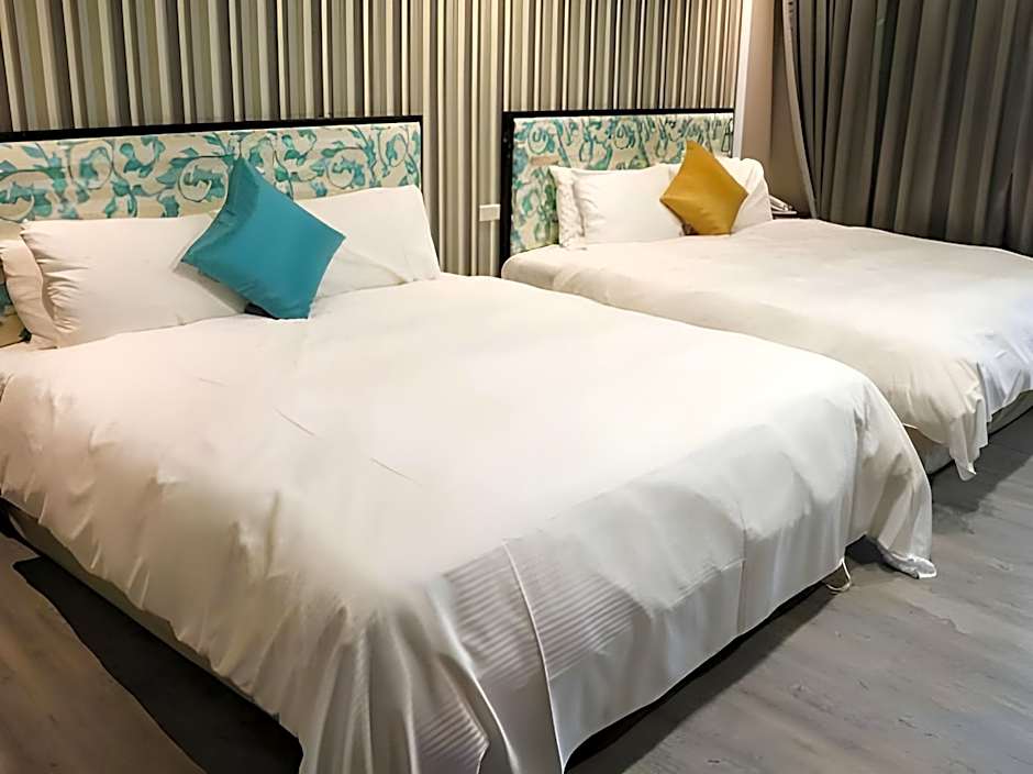 The Loft Seaside Suite