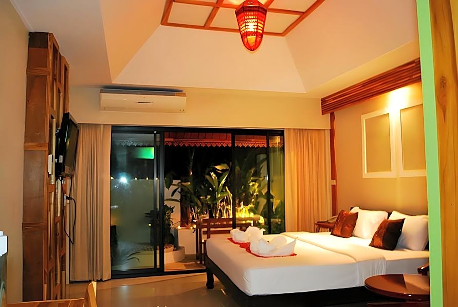 Photo 1 of 2 of Superior 1 King Bed