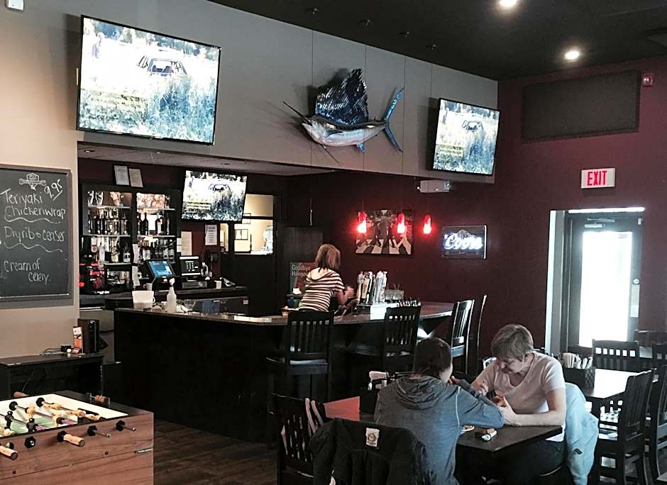 121 Steakhouse & Motel