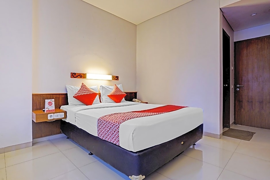 Super OYO Flagship 90501 Hotel Montameri