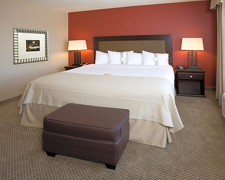 Holiday Inn Hotel & Suites Bakersfield