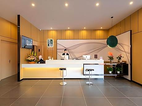 UP AND IN Hotel Guangdong Zhongshan Dongfeng Town Fengxiang Avenue