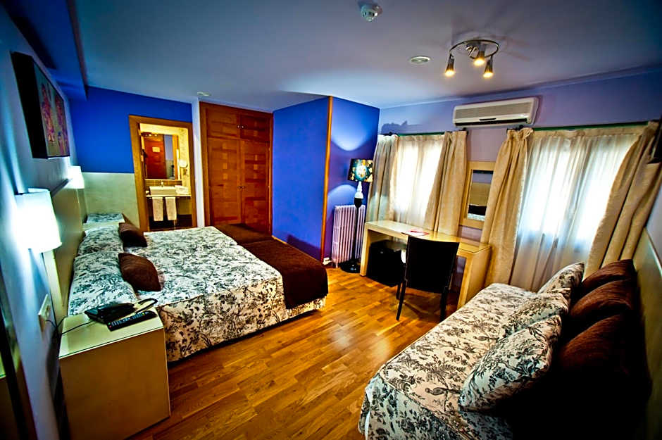 Hotel Condes de Castilla