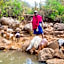 African Sunrise Lodge and Campsite