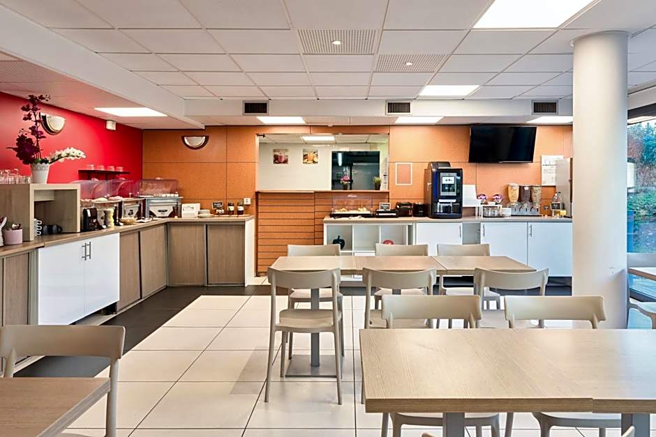 Comfort Aparthotel Versailles, St Cyr l'Ecole